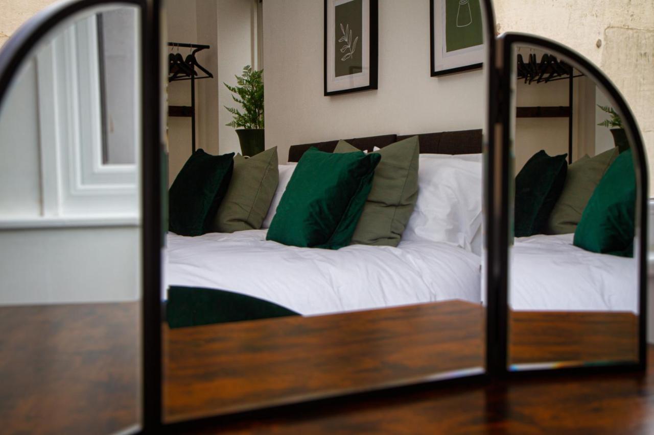 Charles Alexander Short Stay - Charnley House Apartments 黑潭 外观 照片