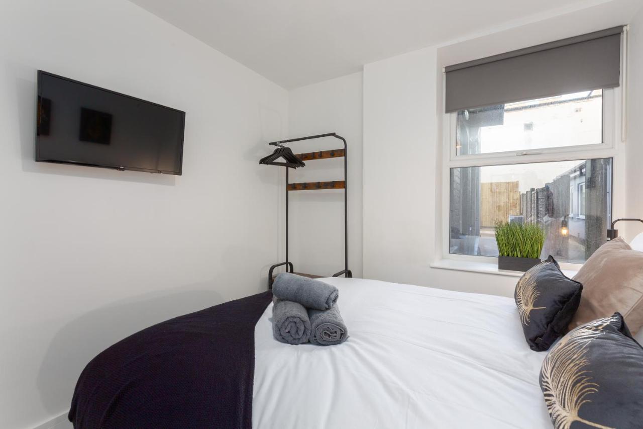 Charles Alexander Short Stay - Charnley House Apartments 黑潭 外观 照片