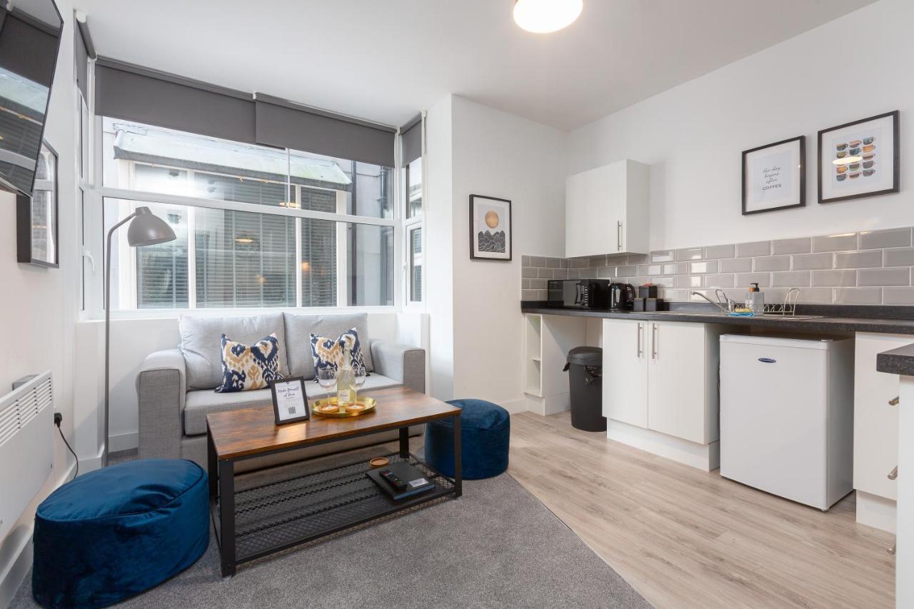 Charles Alexander Short Stay - Charnley House Apartments 黑潭 外观 照片